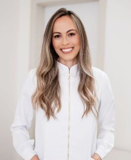 Dra. Áquila Valente de Souza