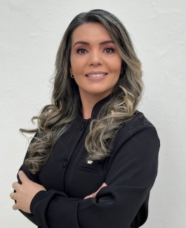 Dra. Áquila Valente de Souza